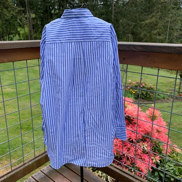 NWT UNIQLO Women's size XL Blue & White Striped Long Sleeve Button Down Shirt - Picture 5 of 12